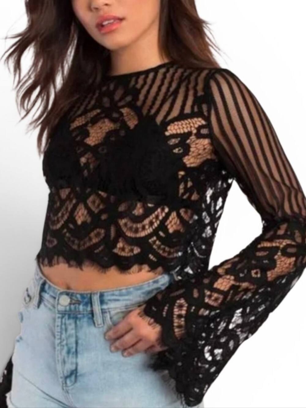 TOBI Black Kiley Bell Sleeve Lace Long Sleeve Crop Top - Medium